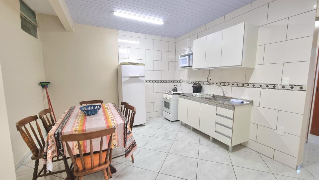Residencial Las Rocas I Governador Celso Ramos Ngoại thất bức ảnh